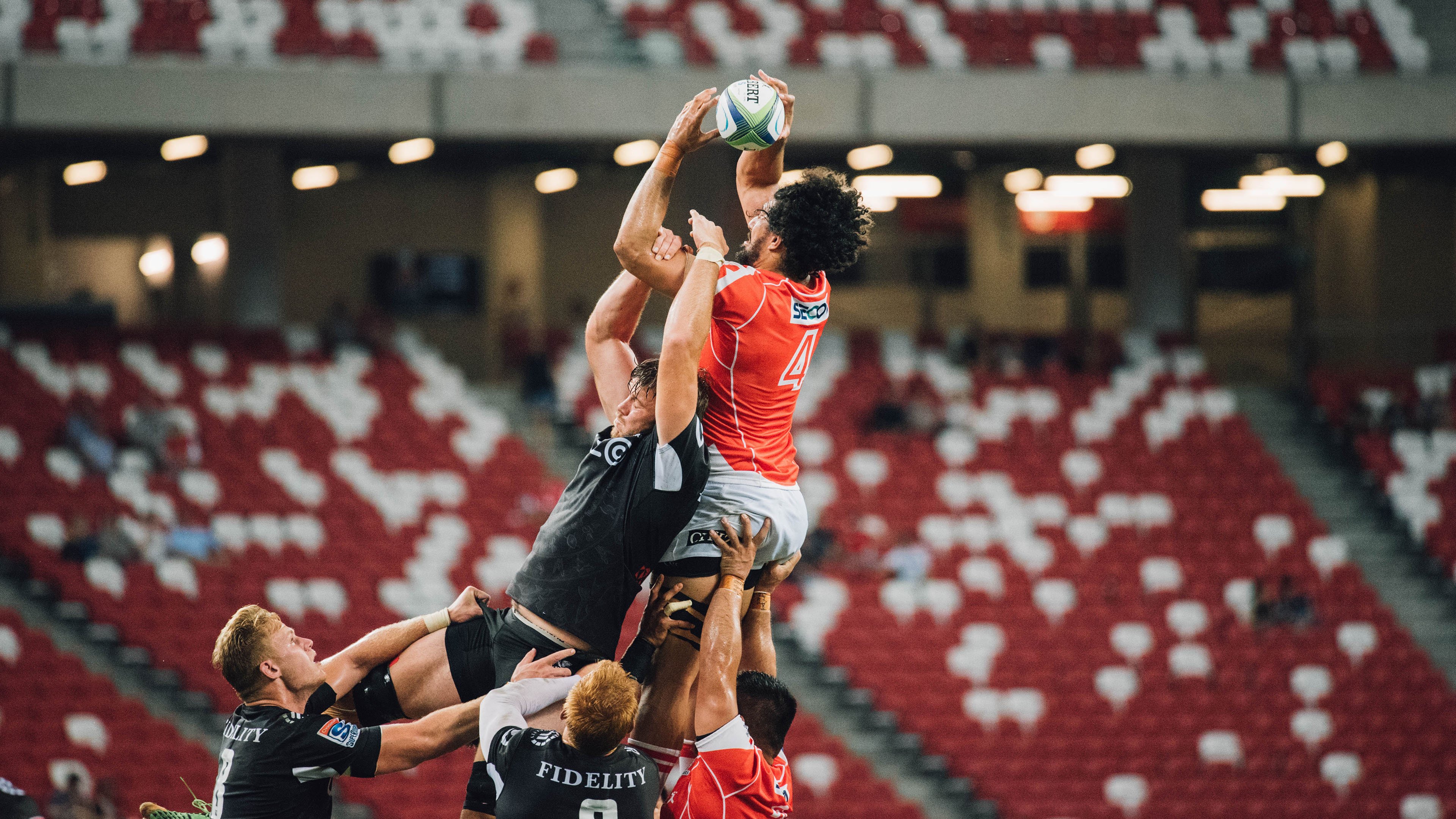 中超球队在赛季中段进行战术复盘以提高稳定性，新赛季中超球队